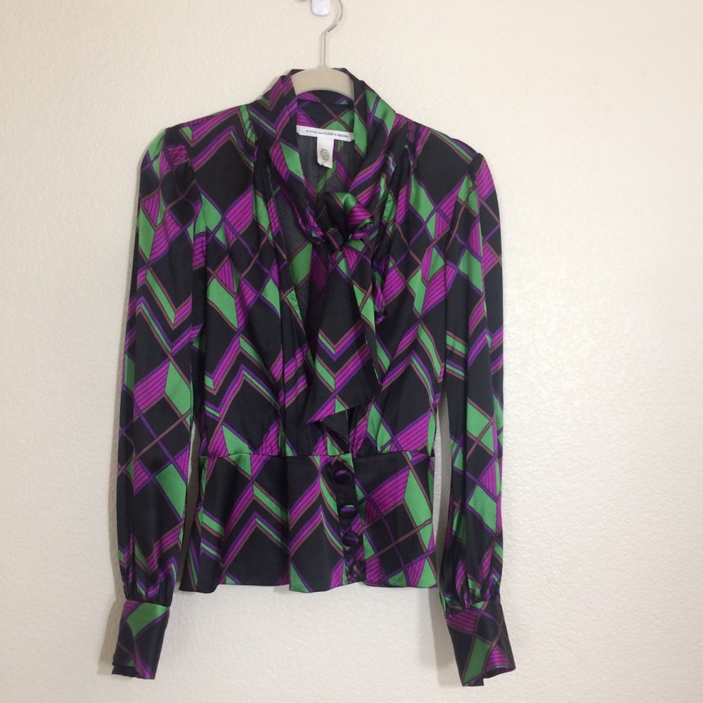 Diane vonFurstenberg silk blouse